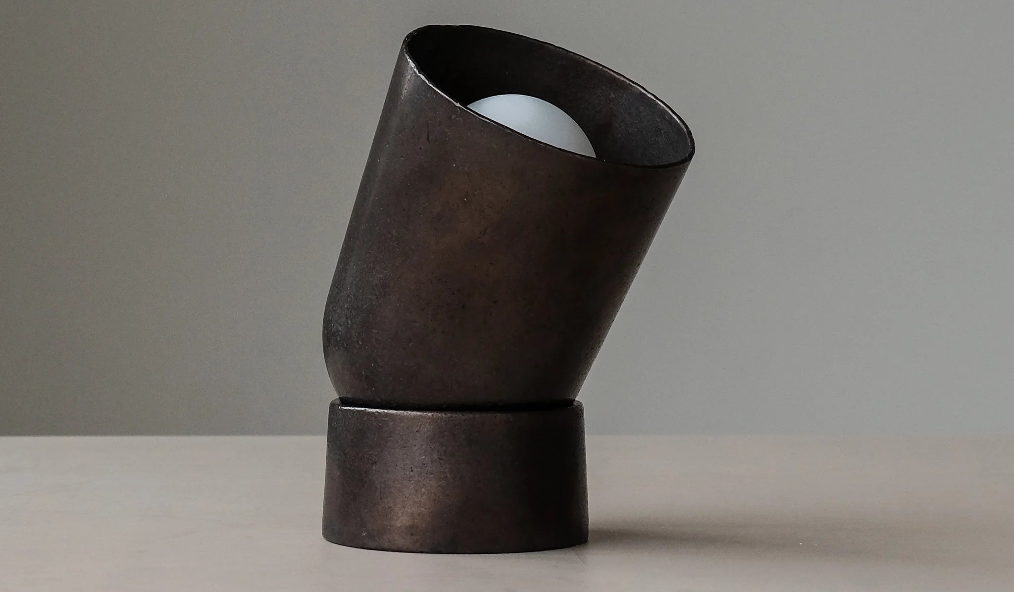 STUDIO-HENRY-WILSON-Spot-Light-Table-Lamp