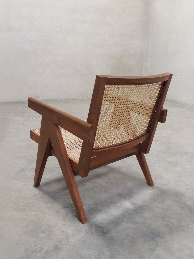 PHANTOM HANDS Easy Armchair