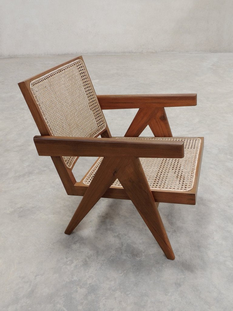 PHANTOM HANDS Easy Armchair