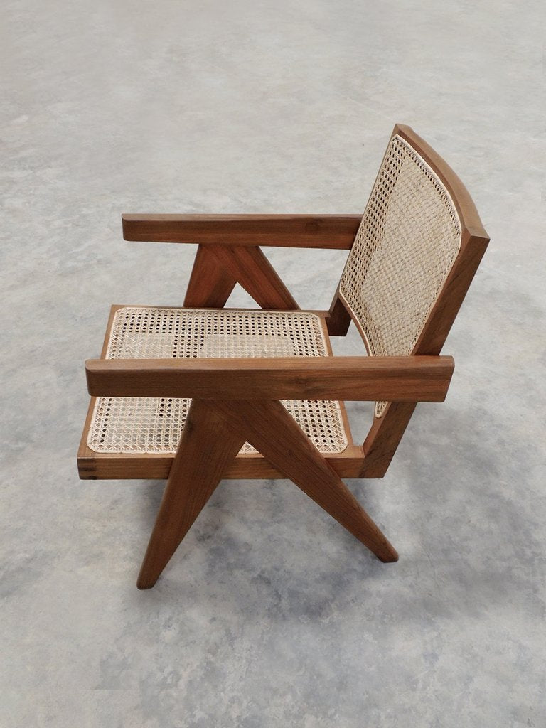 PHANTOM HANDS Easy Armchair